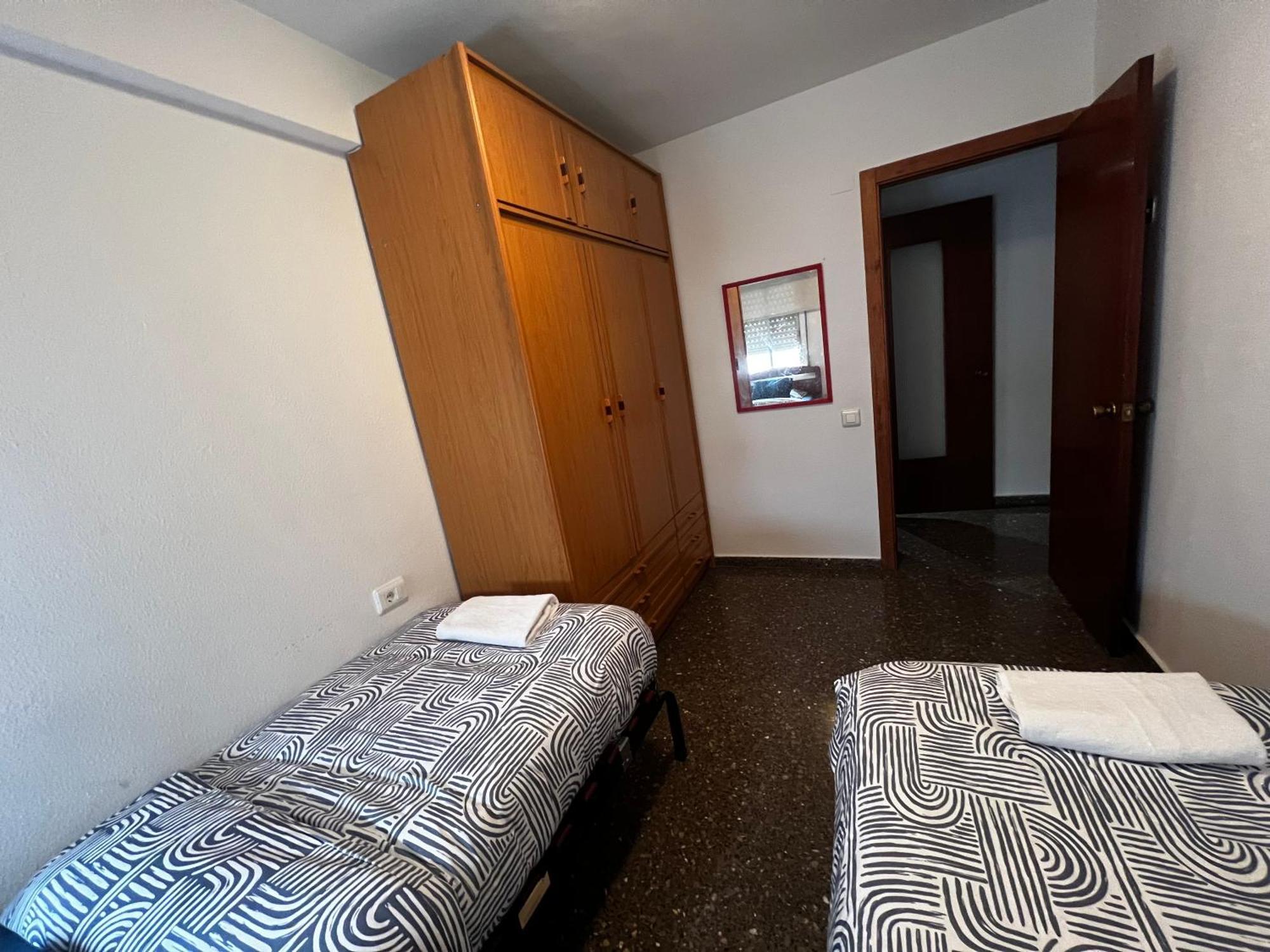 Habitacion Centrica En Acogedora Casa Apartment บาเลนเซีย ภายนอก รูปภาพ